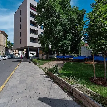 Lovely 2bedroom 2-2-3 * Košice