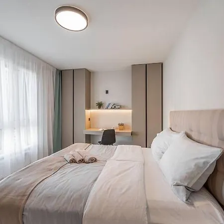 Lovely 2bedroom 2-2-3 Apartment Kosice